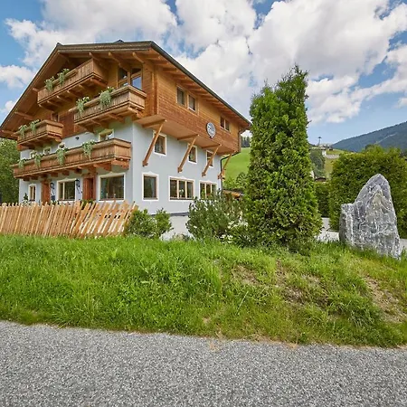 Maison d'hôtes Sportpension Enzian Saalbach-Hinterglemm