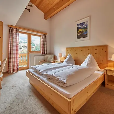 Sportpension Enzian Guest house Saalbach-Hinterglemm