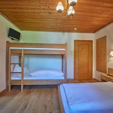 Sportpension Enzian Guest house Saalbach-Hinterglemm